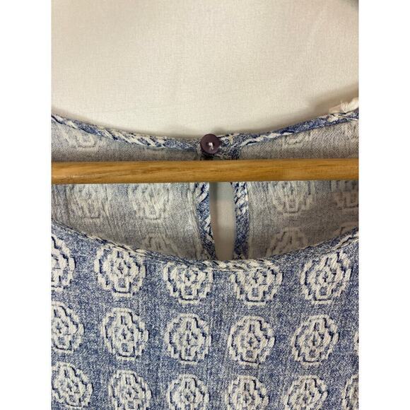 Lush Patterned Crop Top Size Small - Picture 3 of 6